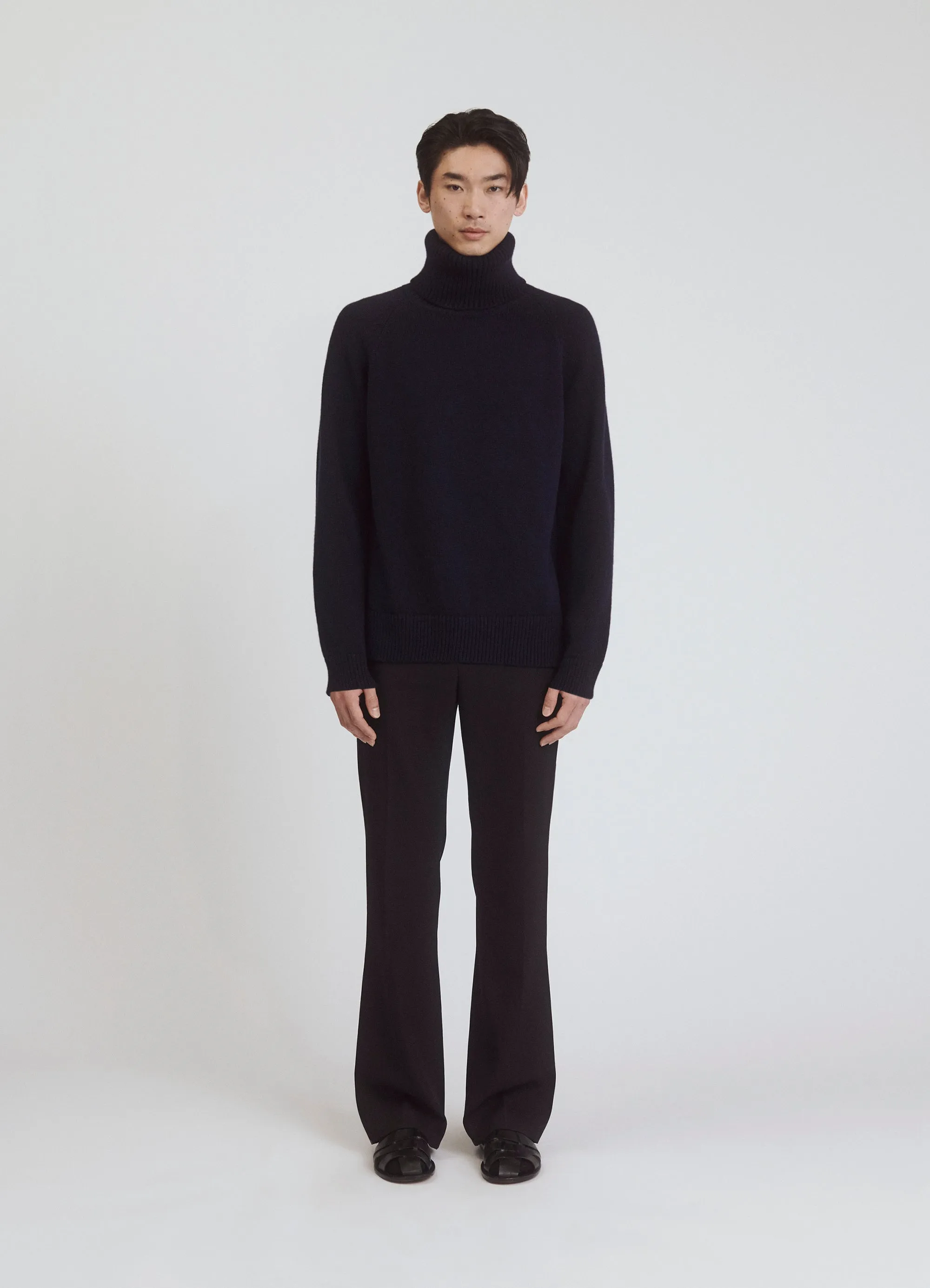 Mens Balla Slouch Rollneck in Navy